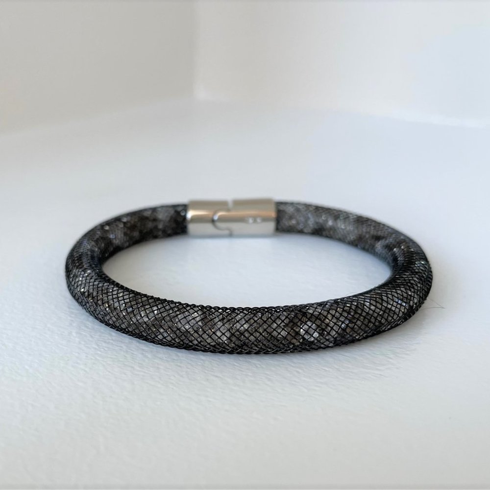 Swarovski Stardust Bracelet – Gray with Clear Crystals